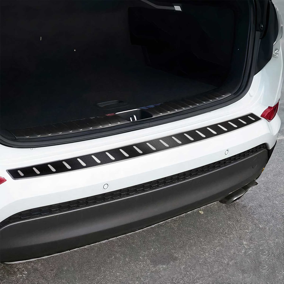 Hyundai Tucson Rear Bumper Sill Cover - Omac - S.Steel + Carbon Foiled - Gloss Silver - 2016-2018